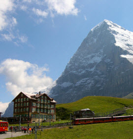 Kleine Scheidegg Swiss Alps Train 2150405_ExtraSmall